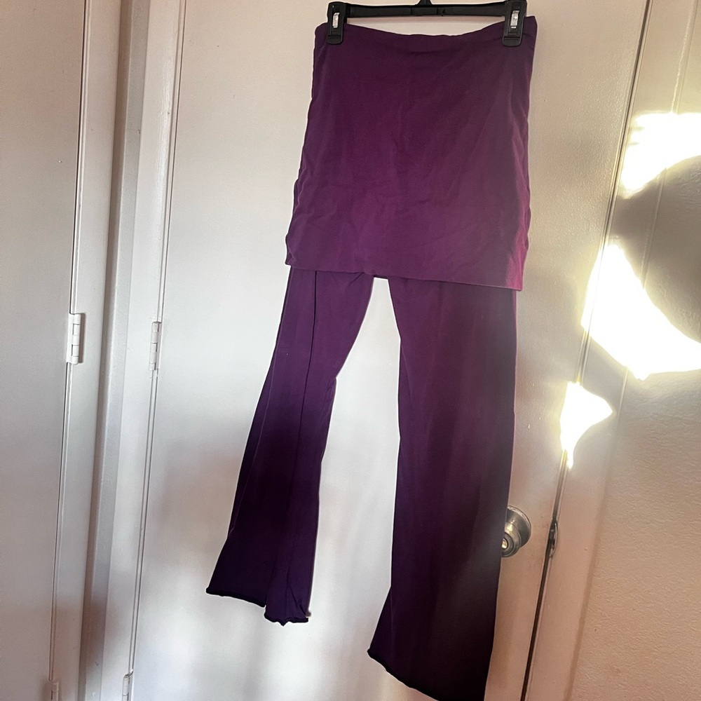 Purple Skirted Flare Leggings w/ Pockets! M/L - Picture 3 of 5